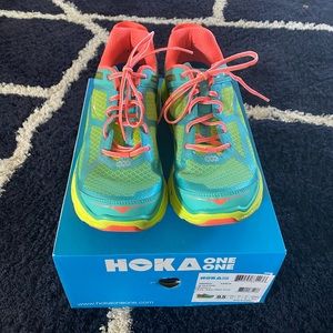 Hoka shoes